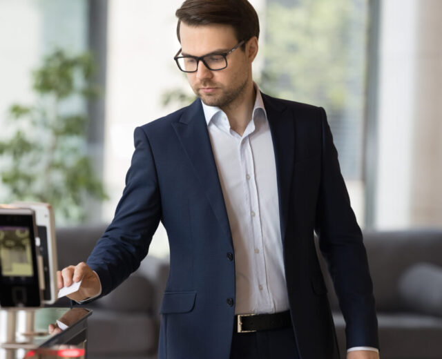 control de accesos Control de accesos para empresas: qué servicio necesitas y cómo elegir proveedor